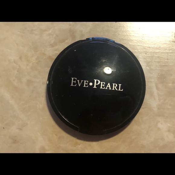 Powder Compact - Picture 2 of 2